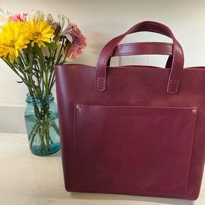 Brand New Portland Leather Medium Classic Crossbody in Boysenberry